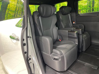 صورة 9 لـ 2023 Toyota ALPHARD
