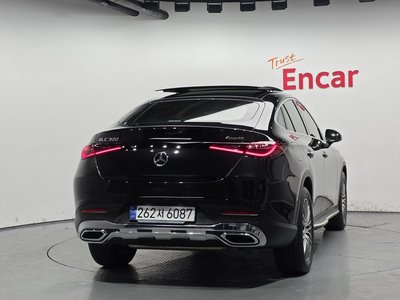 MERCEDES-BENZ GLC - 4