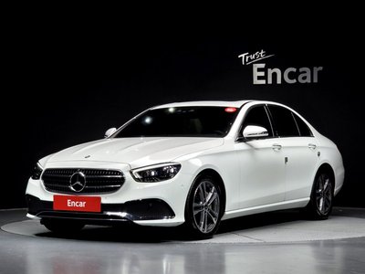 MERCEDES-BENZ E-CLASS - 1