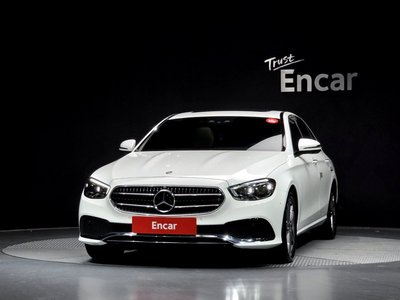 MERCEDES-BENZ E-CLASS - 2