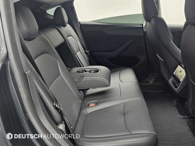 2025 Tesla MODEL Y — миниатюра 12
