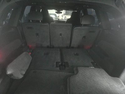 AUDI Q7 - 8