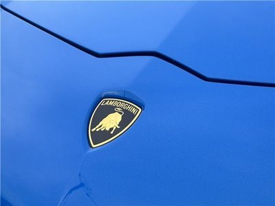 LAMBORGHINI AVENTADOR - 7