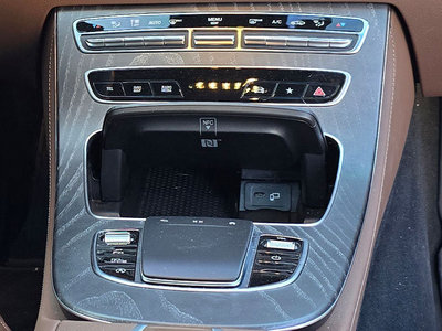 MERCEDES-BENZ E-CLASS - 8