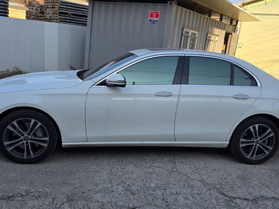 MERCEDES-BENZ E-CLASS - 2