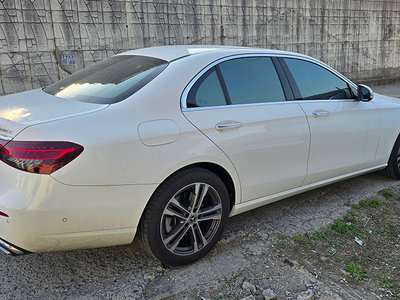 MERCEDES-BENZ E-CLASS - 3