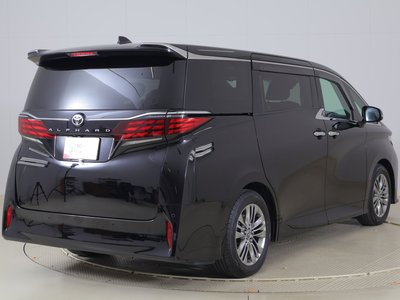 2023 Toyota ALPHARD — фото 7