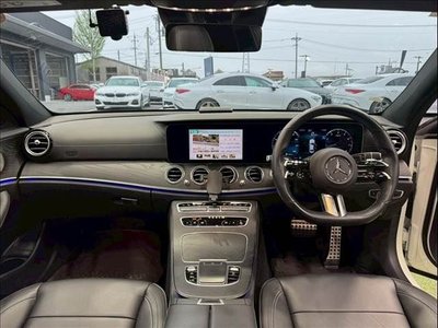 MERCEDES-BENZ E-CLASS - 4