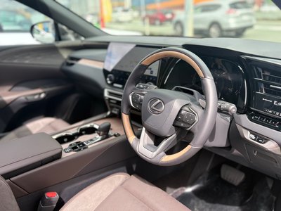 LEXUS RX - 7