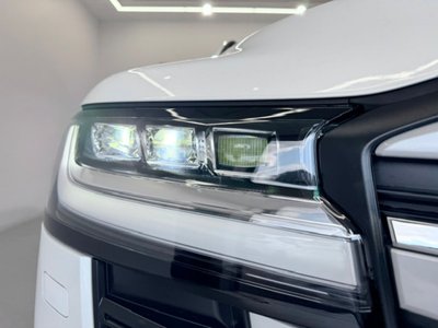 2025 Toyota LAND CRUISER 300 — миниатюра 54