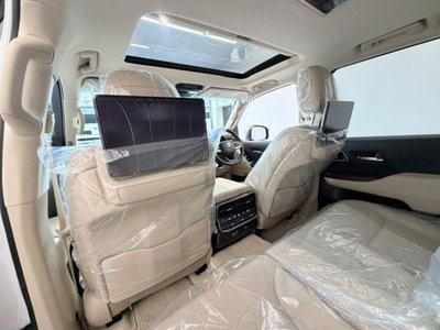 2025 Toyota LAND CRUISER 300 — миниатюра 42