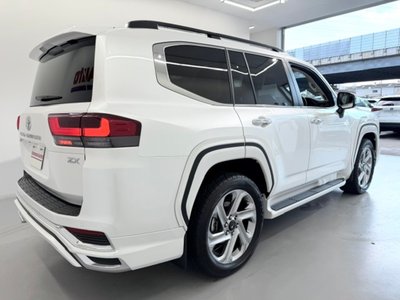 2025 Toyota LAND CRUISER 300 — миниатюра 51
