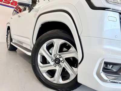 2025 Toyota LAND CRUISER 300 — миниатюра 59