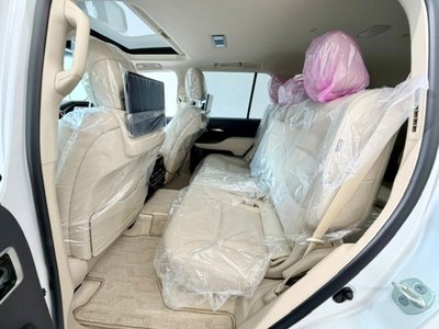 2025 Toyota LAND CRUISER 300 — миниатюра 43