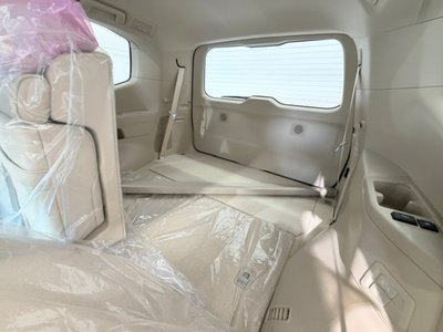 2025 Toyota LAND CRUISER 300 — миниатюра 44