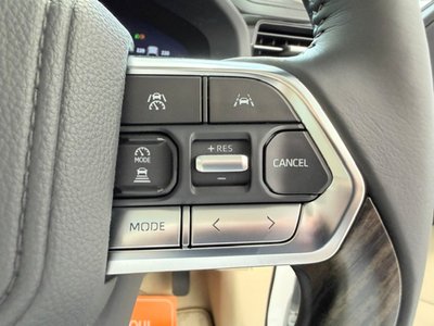 2025 Toyota LAND CRUISER 300 — миниатюра 27