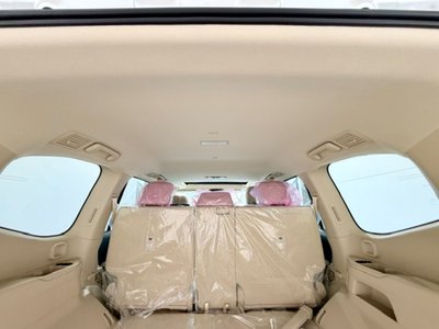 2025 Toyota LAND CRUISER 300 — миниатюра 45