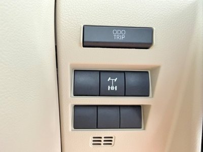 2025 Toyota LAND CRUISER 300 — миниатюра 15