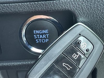 2018 Toyota LAND CRUISER PRADO — миниатюра 11