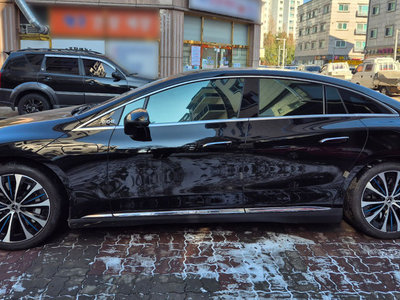 MERCEDES-BENZ EQE - 4