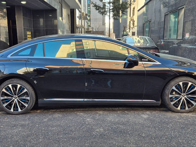 MERCEDES-BENZ EQE - 2