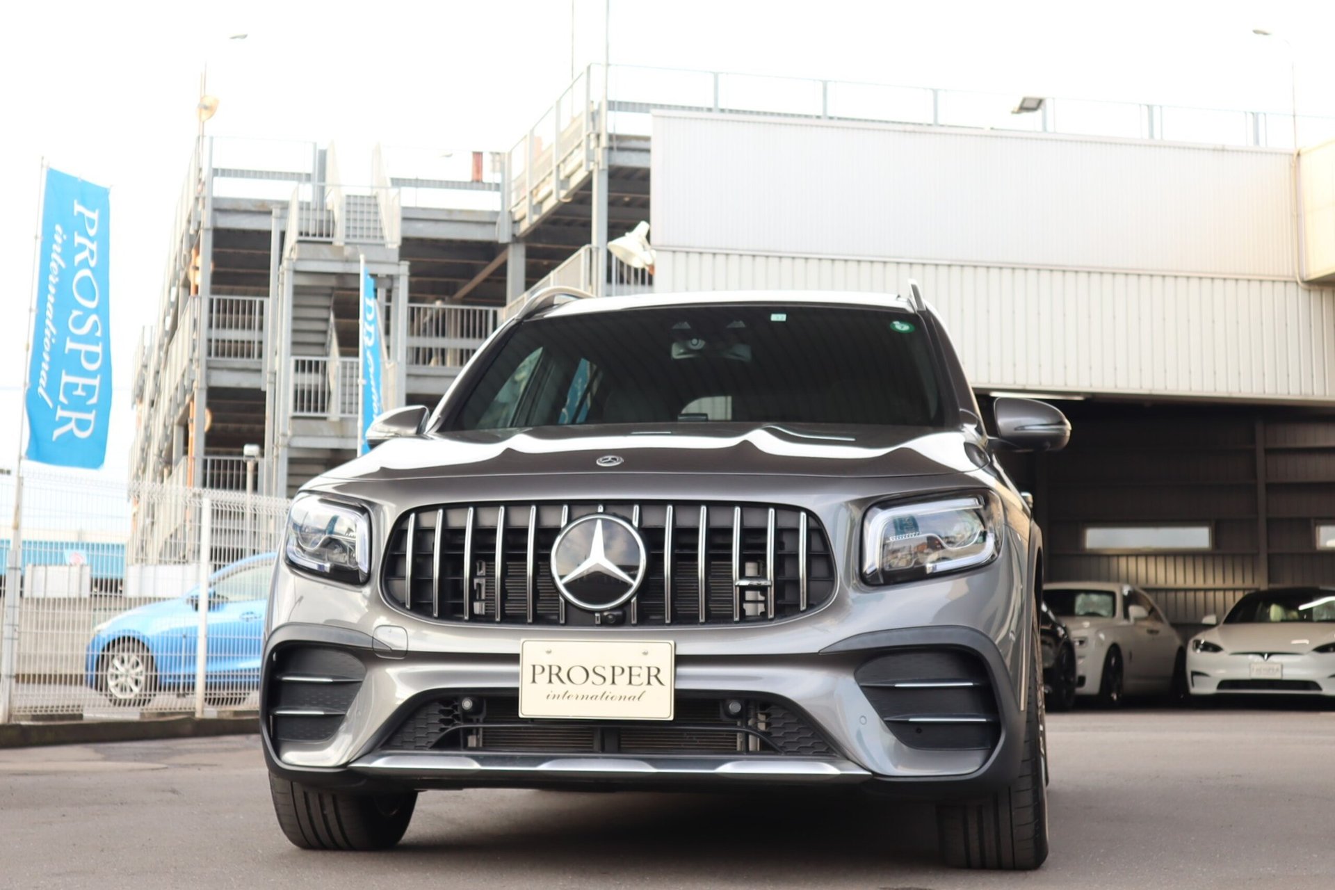 MERCEDES-BENZ GLB AMG - View 1