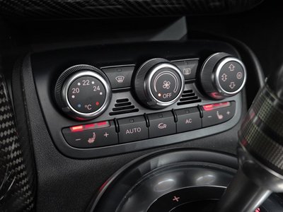 صورة مصغرة 17 لـ 2011 AUDI R8