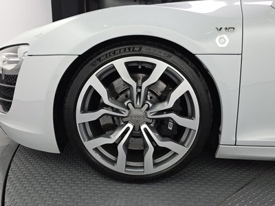 صورة 6 لـ 2011 AUDI R8