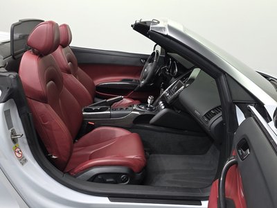 صورة مصغرة 11 لـ 2011 AUDI R8
