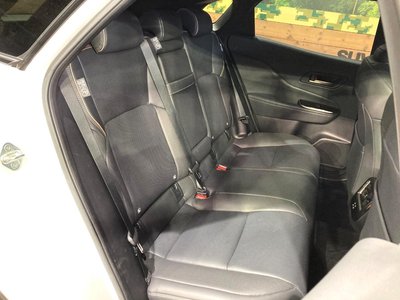 TOYOTA CROWN SPORT - 10