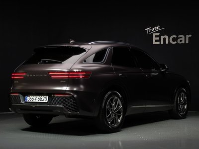 2021 Genesis GV70 photo 3