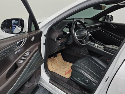 GENESIS GV80 - 10