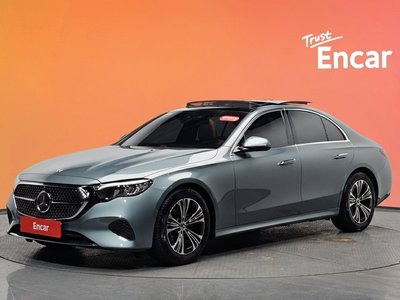 MERCEDES-BENZ E-CLASS - 1