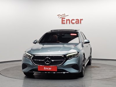 MERCEDES-BENZ E-CLASS - 2