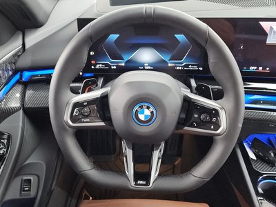 2025 BMW 5 SERIES 缩略图 19