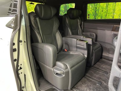 TOYOTA VELLFIRE - 9