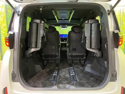 2023 Toyota VELLFIRE — миниатюра 11