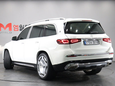 MERCEDES-BENZ GLS - 2