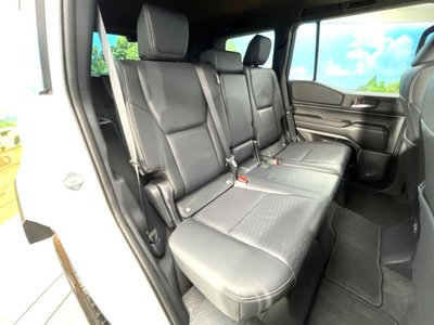 TOYOTA LAND CRUISER 250 - 8