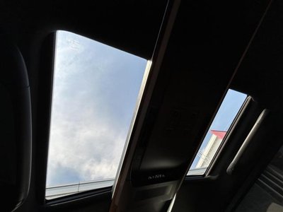 TOYOTA VELLFIRE - 3