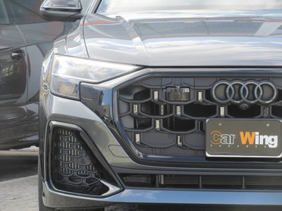 AUDI SQ8 - 8
