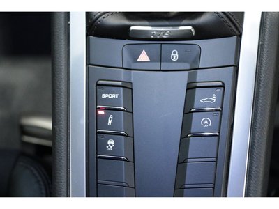 صورة مصغرة 25 لـ 2018 Porsche 718
