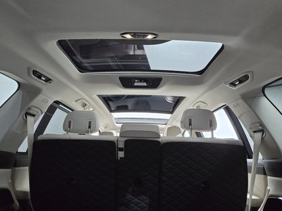 2022 BMW X7 — миниатюра 23