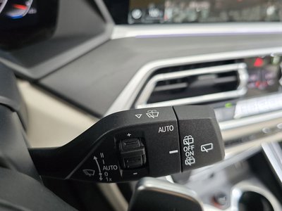 2022 BMW X7 — миниатюра 30