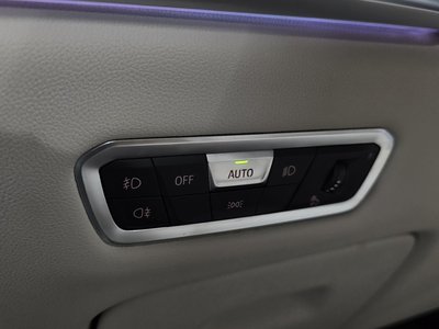 2022 BMW X7 — миниатюра 28