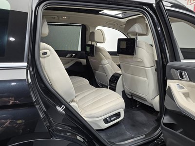 2022 BMW X7 — миниатюра 17