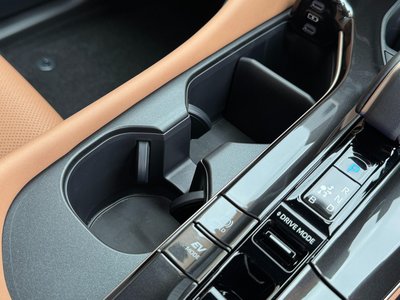 2025 Toyota CROWN SPORT thumbnail 62