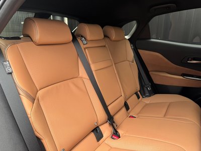 2025 Toyota CROWN SPORT thumbnail 36