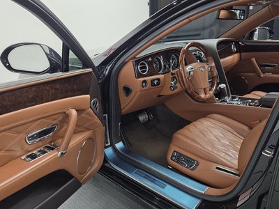 صورة 10 لـ 2016 Bentley FLYING SPUR