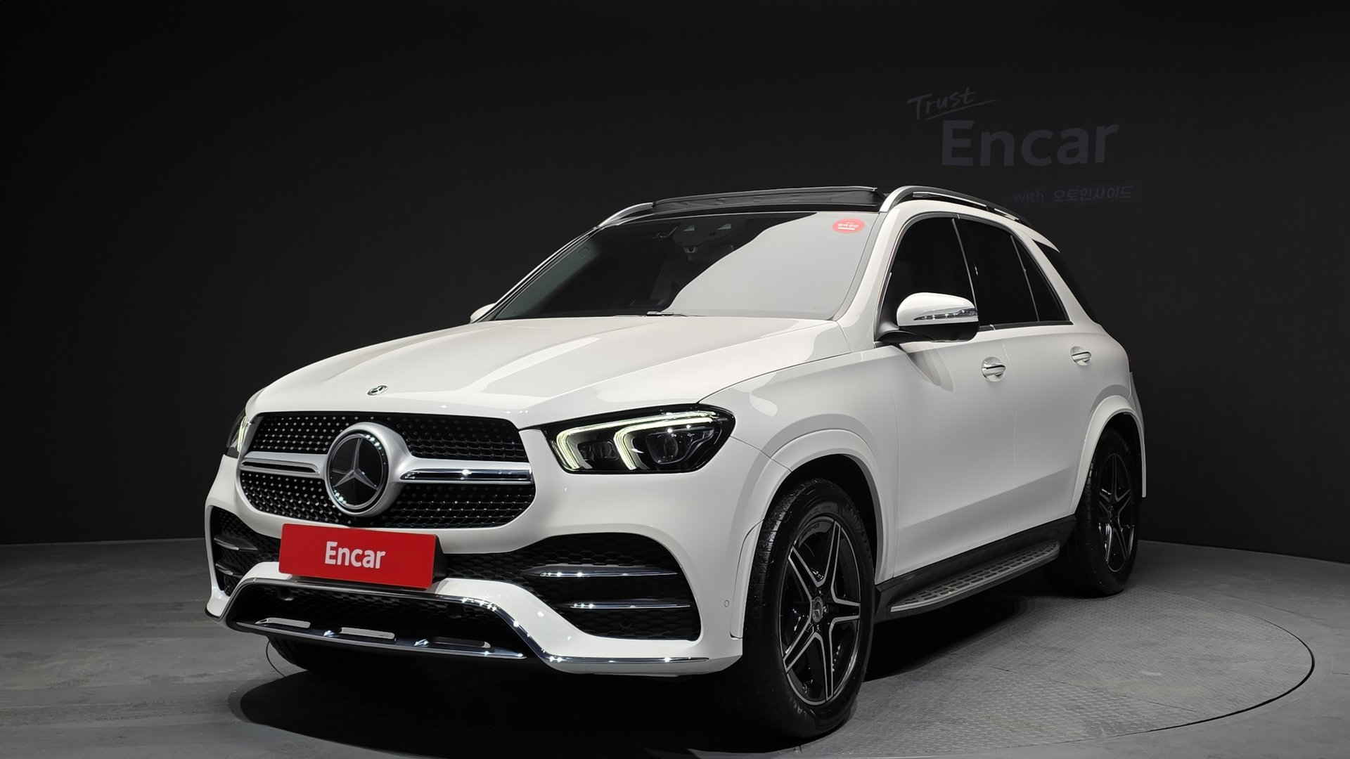 MERCEDES-BENZ GLE - View 1